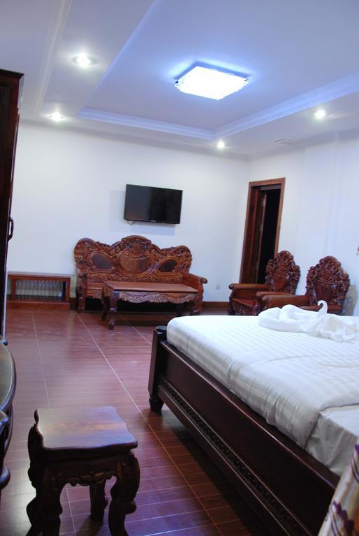 Emerald Bb Battambang Hotel Zewnętrze zdjęcie