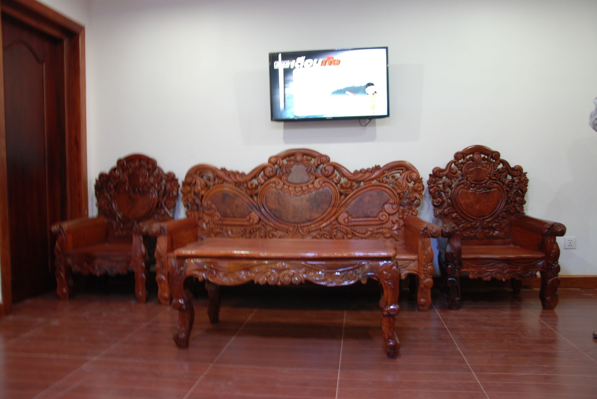 Emerald Bb Battambang Hotel Zewnętrze zdjęcie